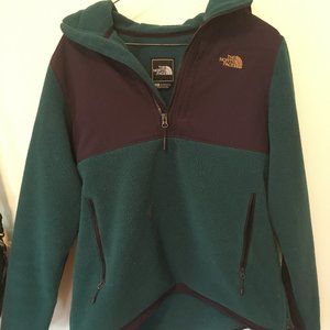 North Face pull over fleece with hood